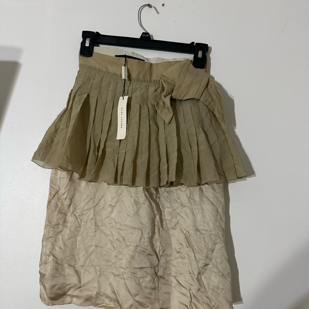 Marc Jacob Elegant Beige Skirt